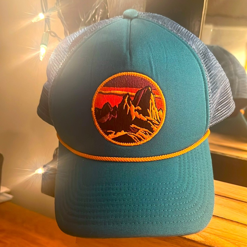 Patagonia Trucker Hat teal-blue mountain scene